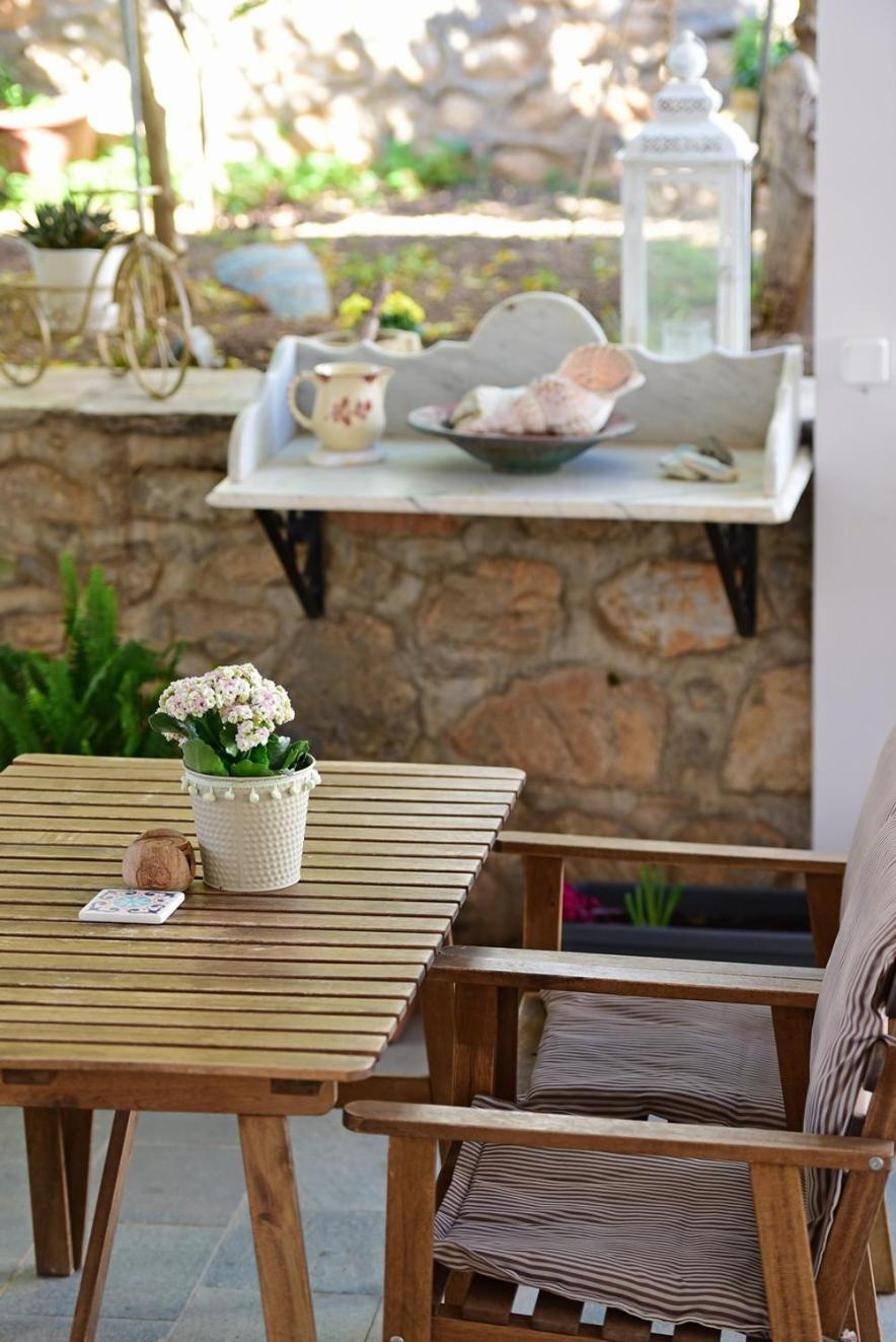 Athina Guesthouse Hydra  Exterior foto