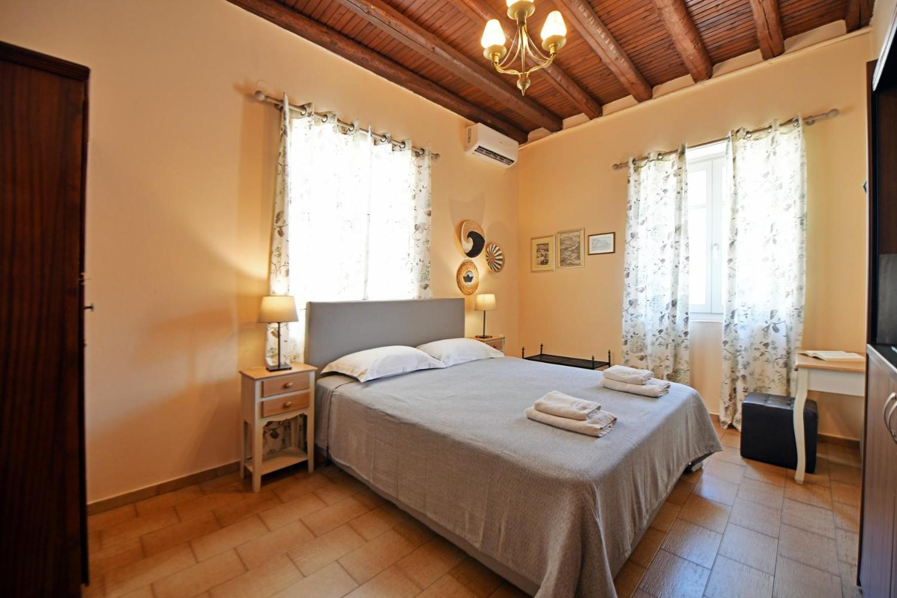 Athina Guesthouse Hydra  Exterior foto